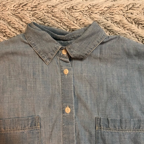 Madewell Chambray Shirt - Picture 4 of 5